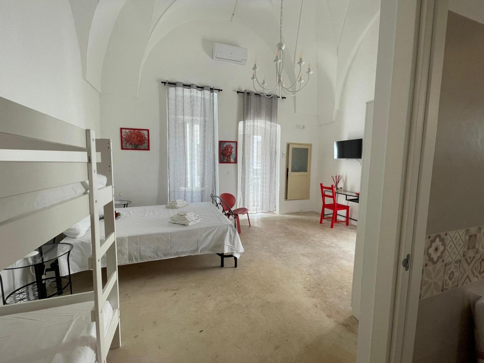 Hotel Cortile Carducci Racale Esterno foto